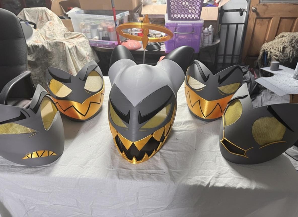 Adams's Exorcist Commander Helmet with Swappable Faceplates and Horns Modular Design