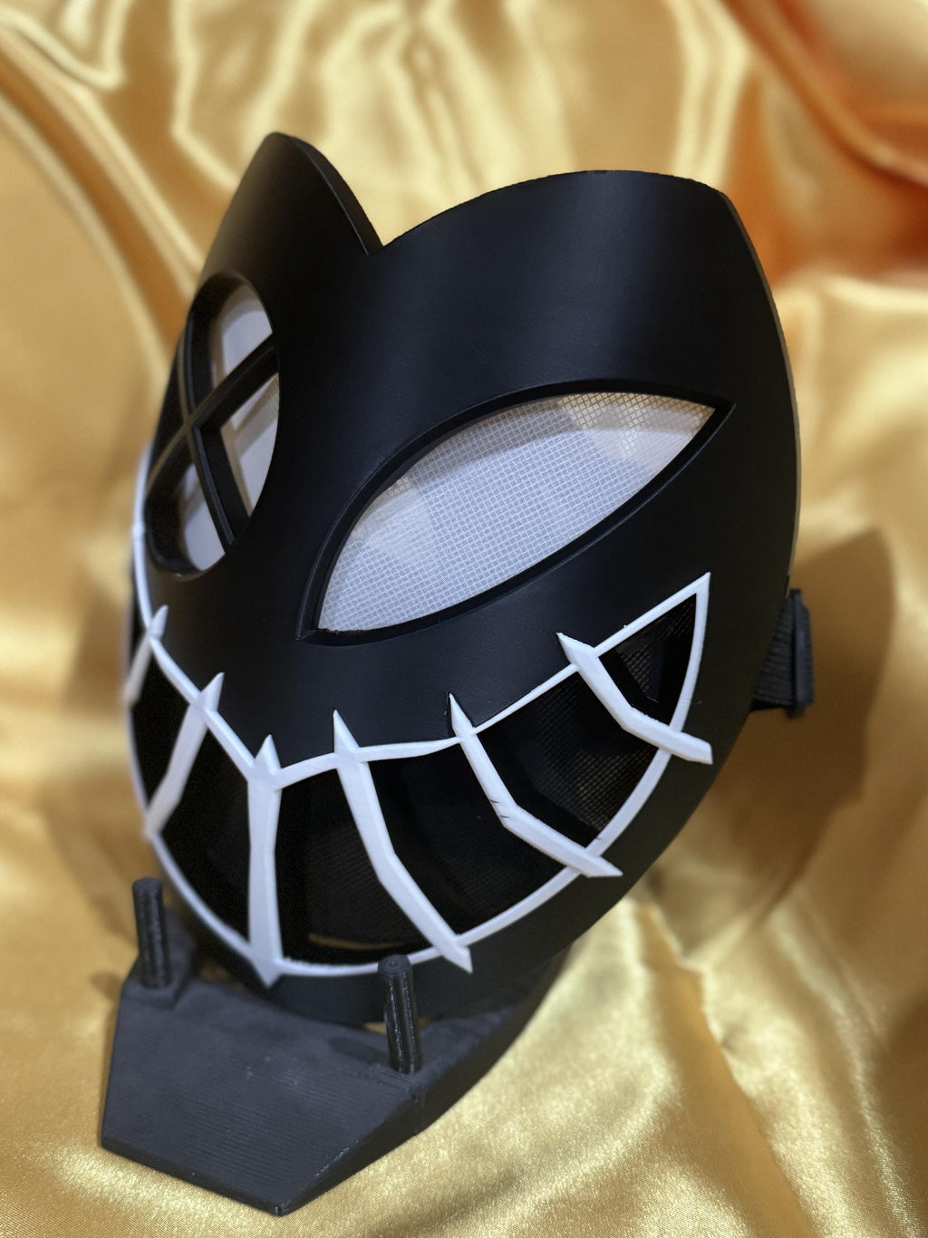 Lute's Executioner Mask Inspired From Hazbin Hotel