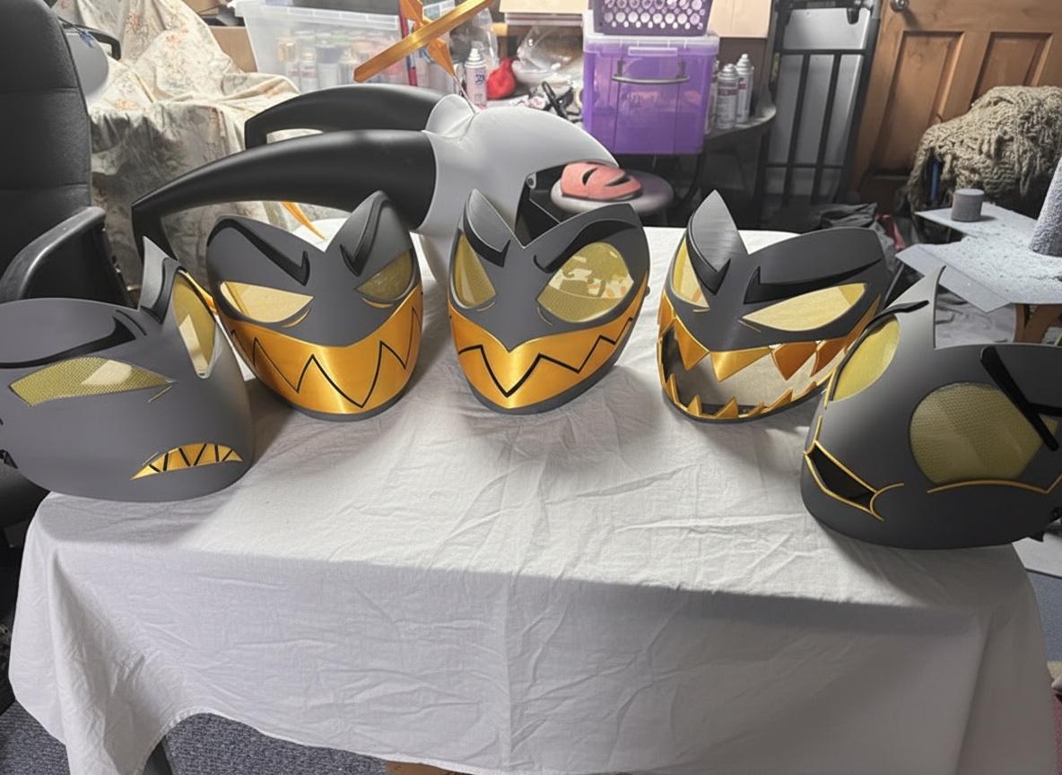 Adams's Exorcist Commander Helmet with Swappable Faceplates and Horns Modular Design